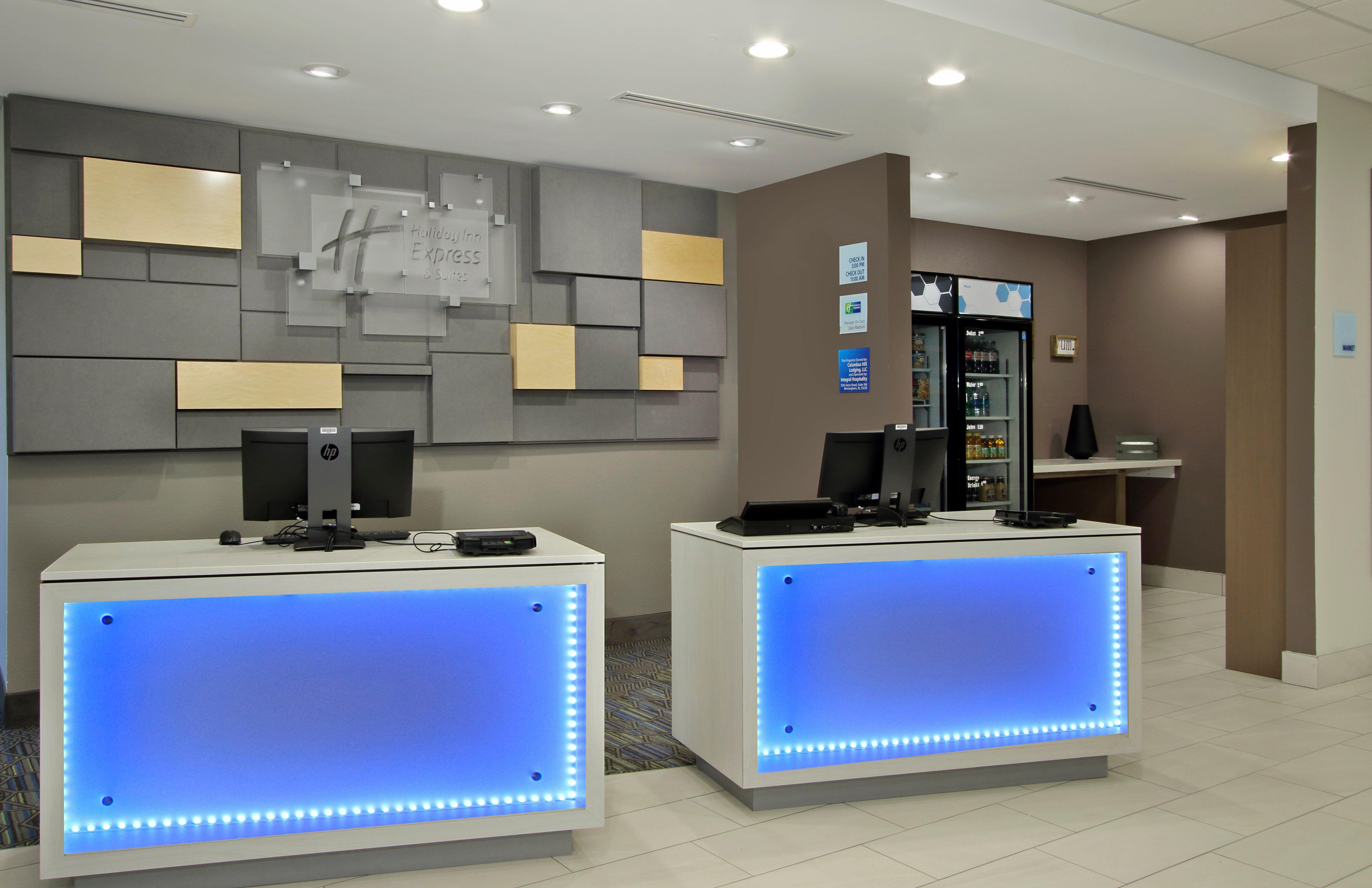 Holiday Inn Express & Suites Columbus North By Ihg Экстерьер фото